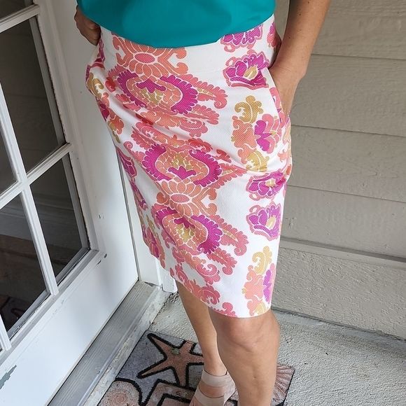VEUC Sz 6 Fushia Coral Paisley Print Skirt - Picture 4 of 12